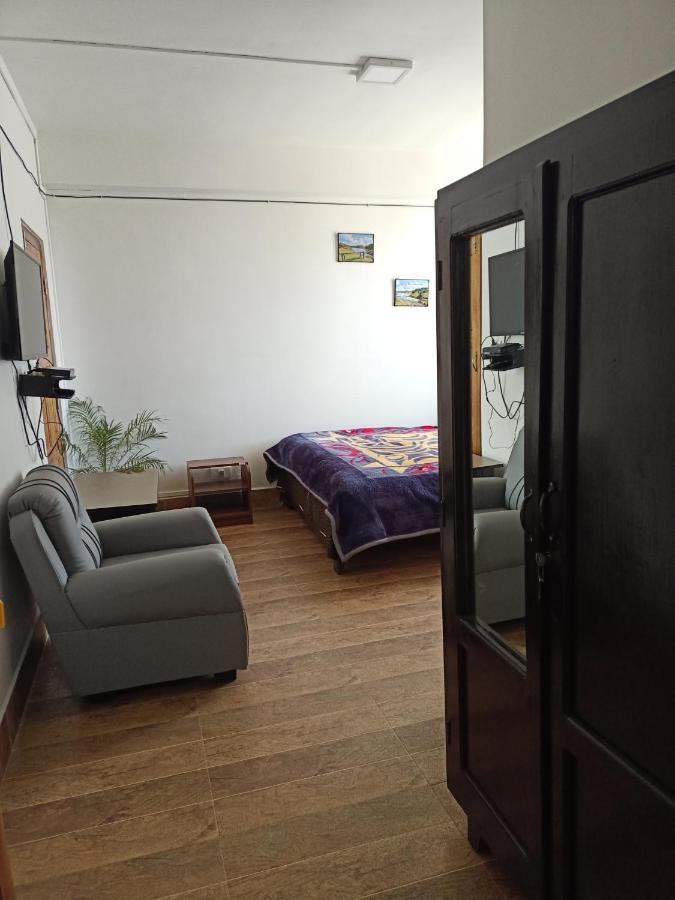 Manna Inspira Hotel Shillong Luaran gambar